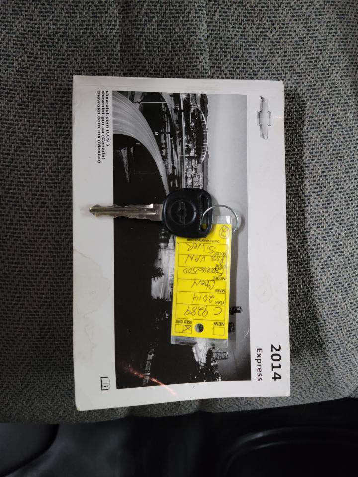 Chevrolet Express Passenger RWD 2500 135" LS 2014