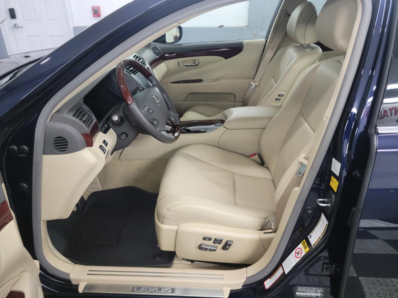 Lexus LS 460 4dr Sdn LWB 2007