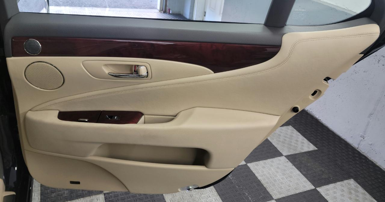 Lexus LS 460 4dr Sdn LWB 2007