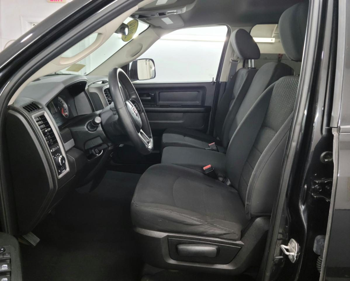 RAM 1500 Classic Express 4x4 Quad Cab 6'4" Box 2019