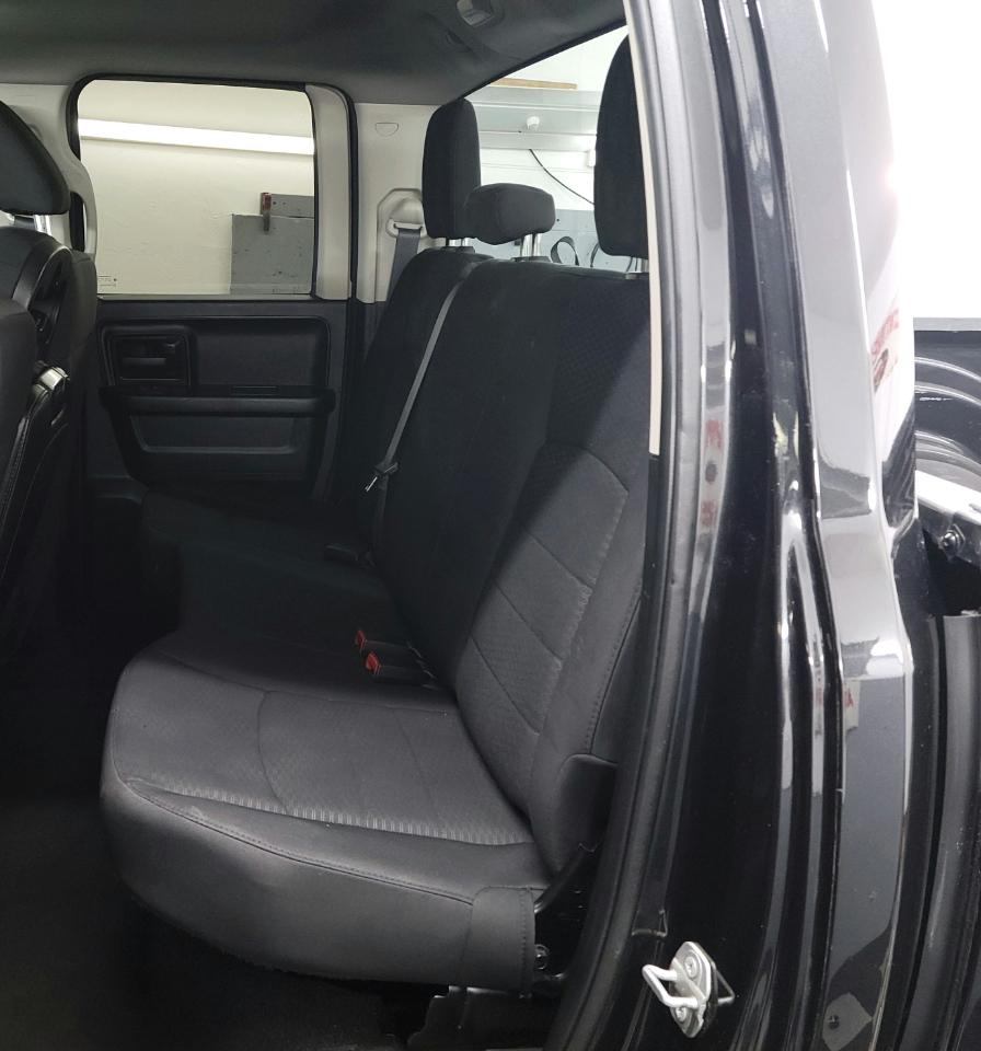 RAM 1500 Classic Express 4x4 Quad Cab 6'4" Box 2019