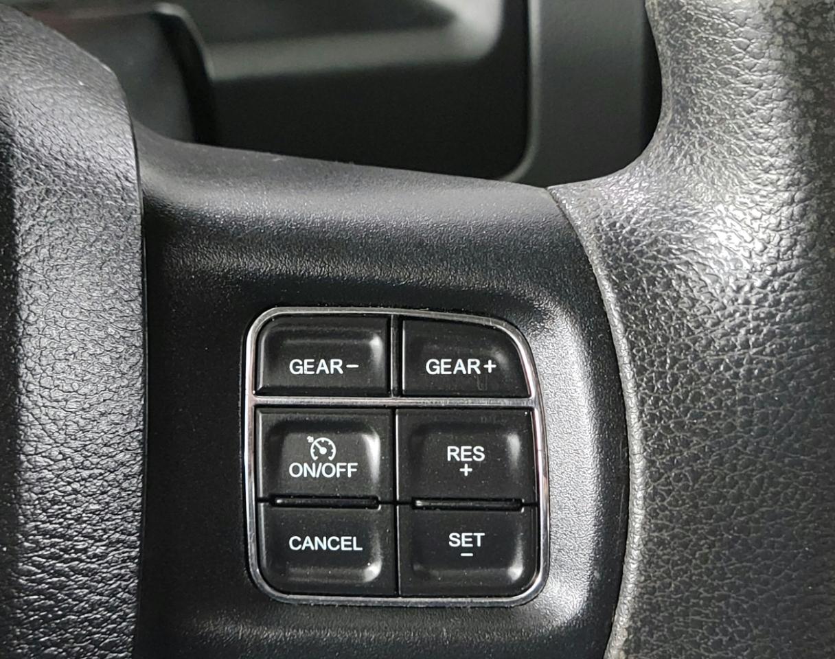 RAM 1500 Classic Express 4x4 Quad Cab 6'4" Box 2019