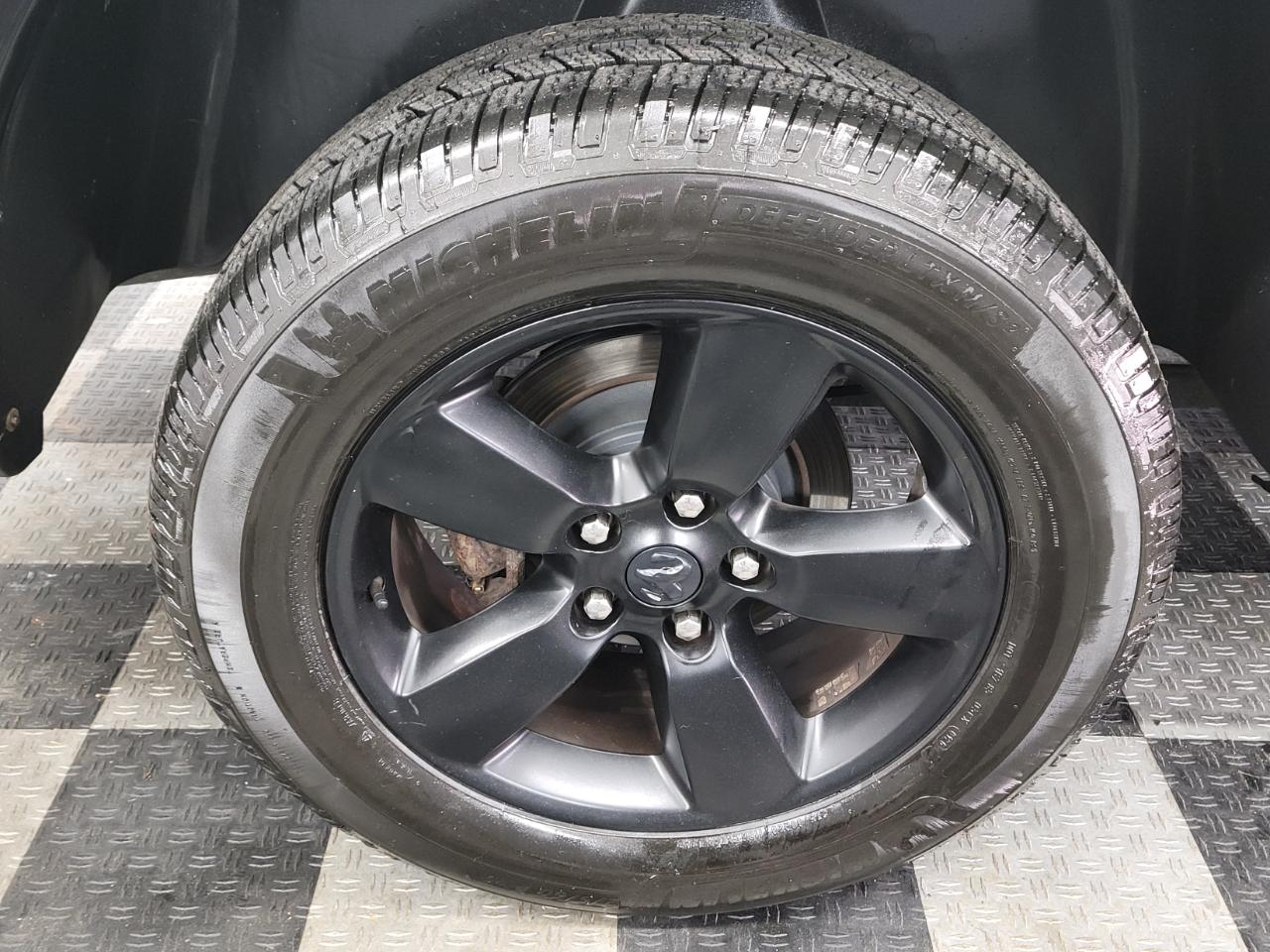 RAM 1500 Classic Express 4x4 Quad Cab 6'4" Box 2019