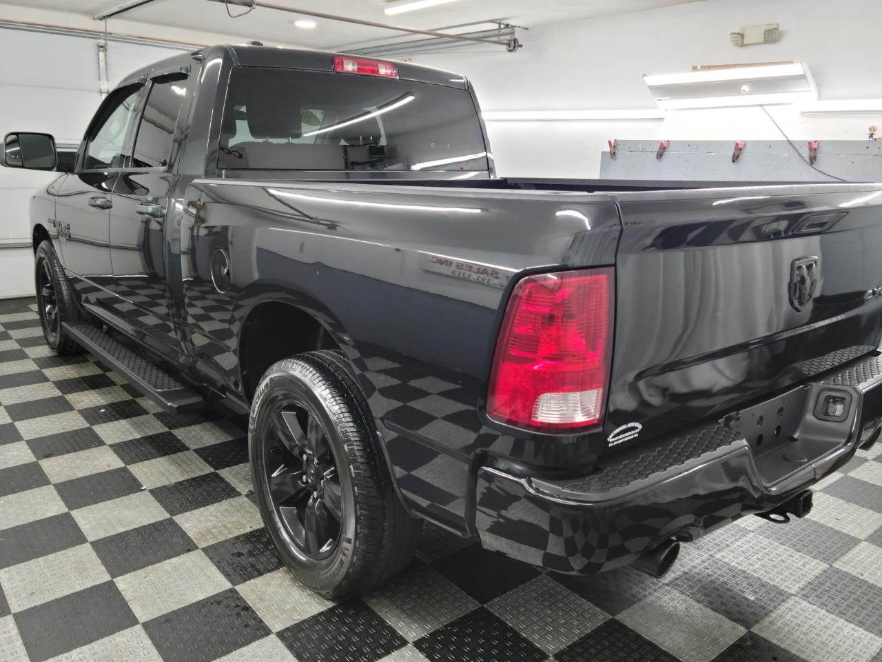 RAM 1500 Classic Express 4x4 Quad Cab 6'4" Box 2019