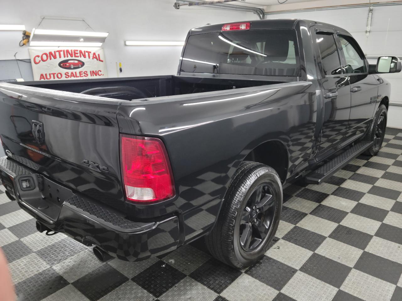 RAM 1500 Classic Express 4x4 Quad Cab 6'4" Box 2019