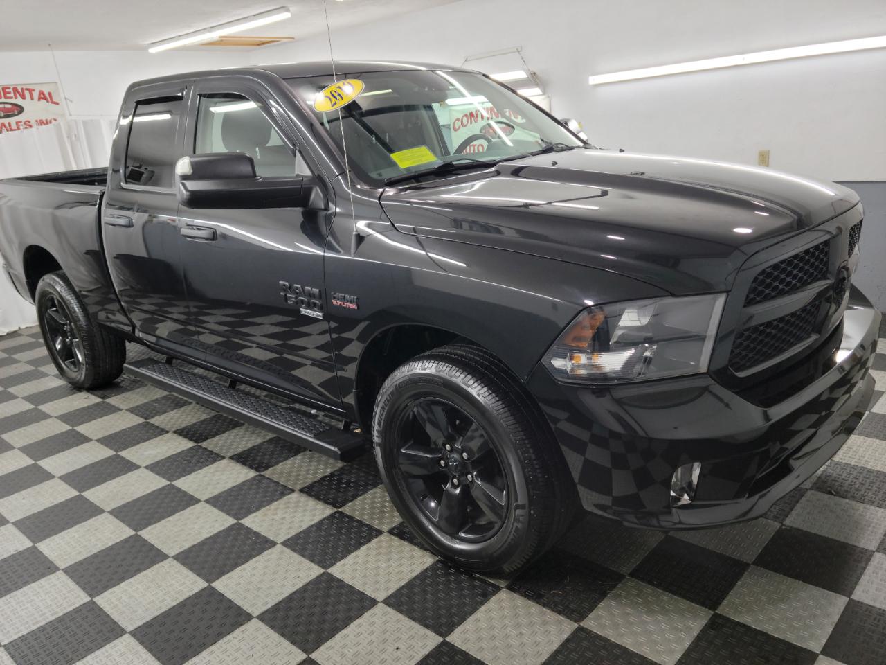 RAM 1500 Classic Express 4x4 Quad Cab 6'4" Box 2019