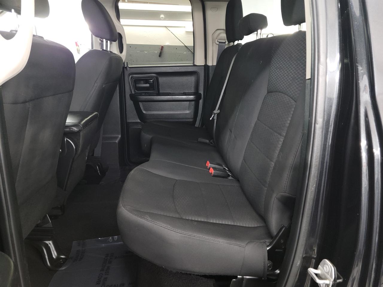 RAM 1500 Classic Express 4x4 Quad Cab 6'4" Box 2019