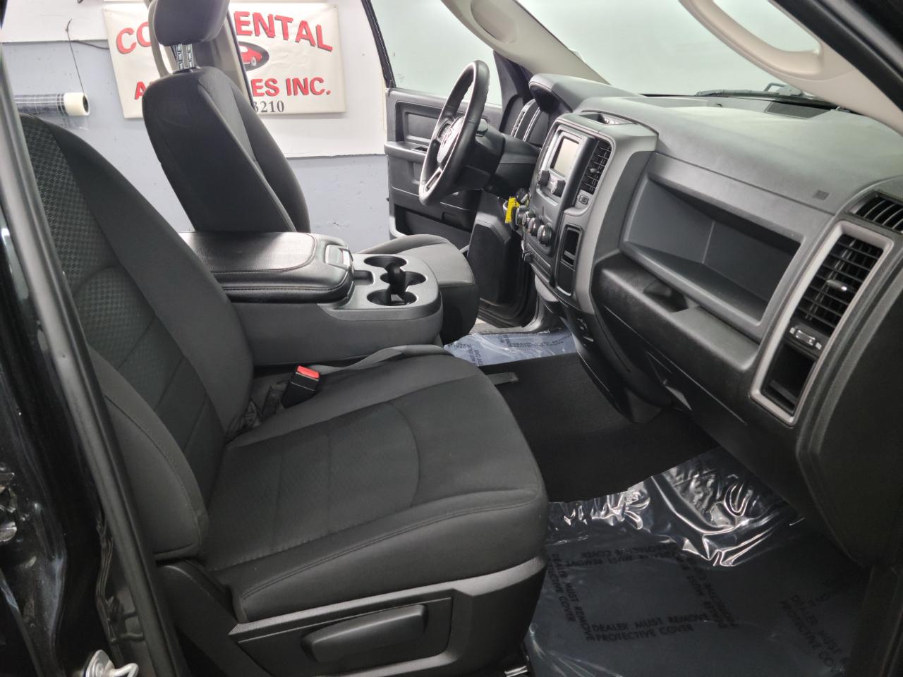 RAM 1500 Classic Express 4x4 Quad Cab 6'4" Box 2019