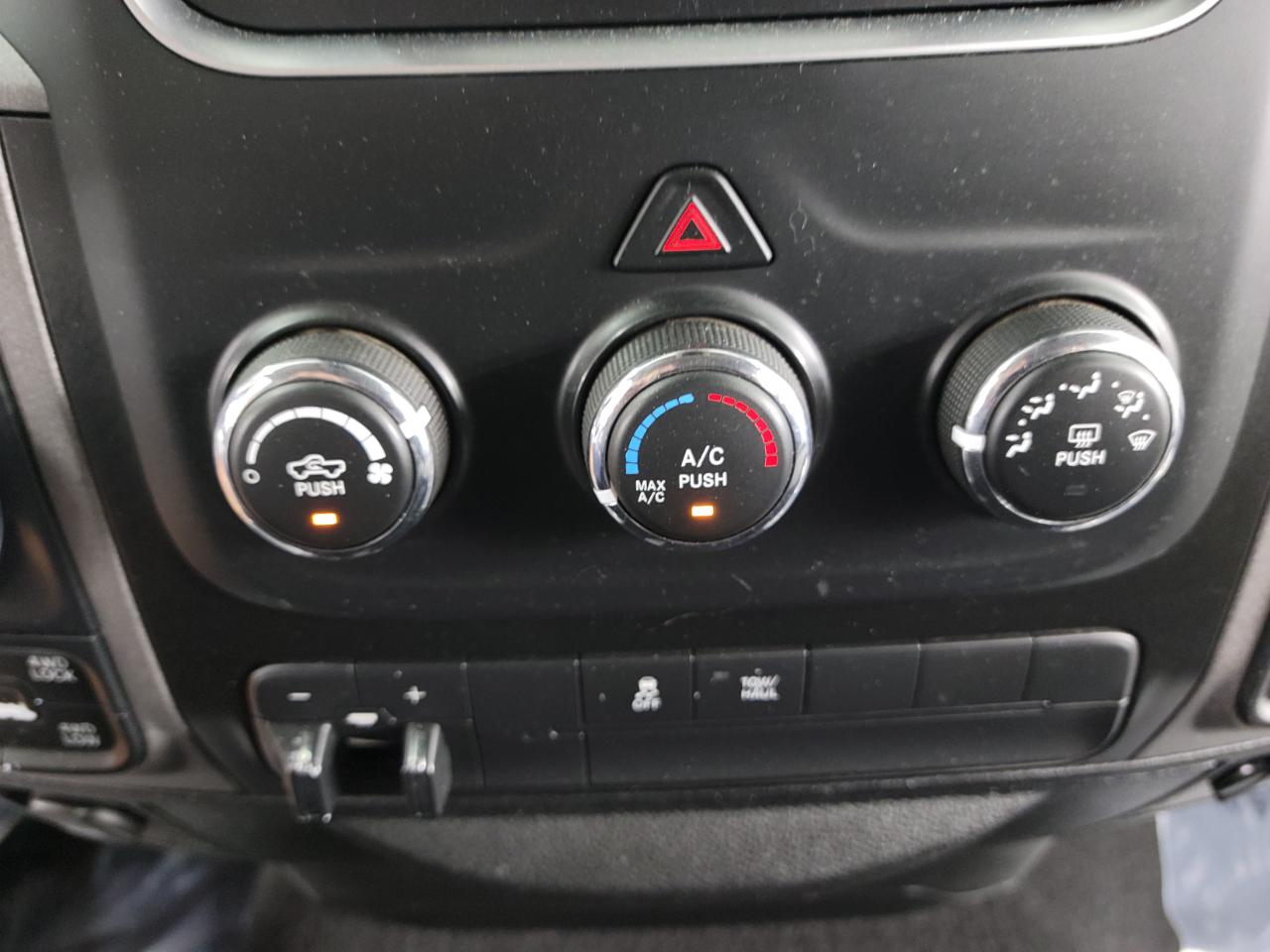 RAM 1500 Classic Express 4x4 Quad Cab 6'4" Box 2019