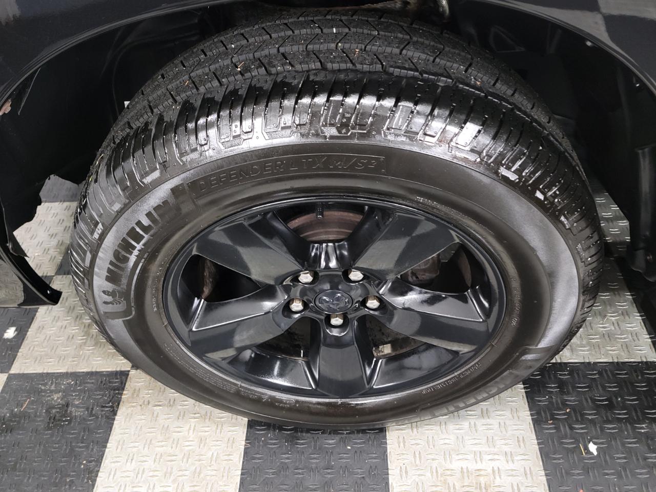 RAM 1500 Classic Express 4x4 Quad Cab 6'4" Box 2019