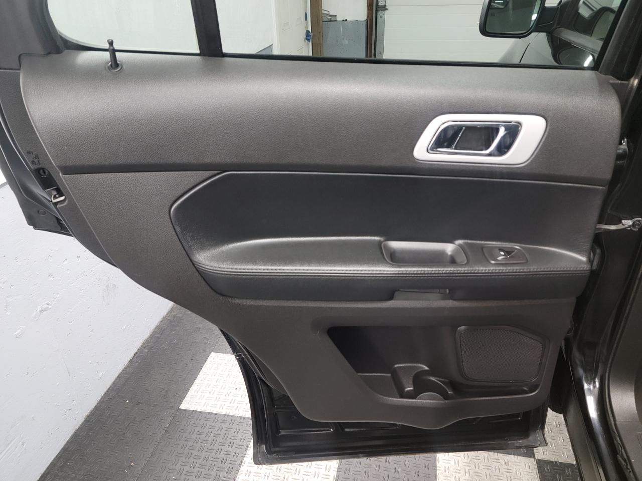 Ford Explorer 4WD 4dr XLT 2015