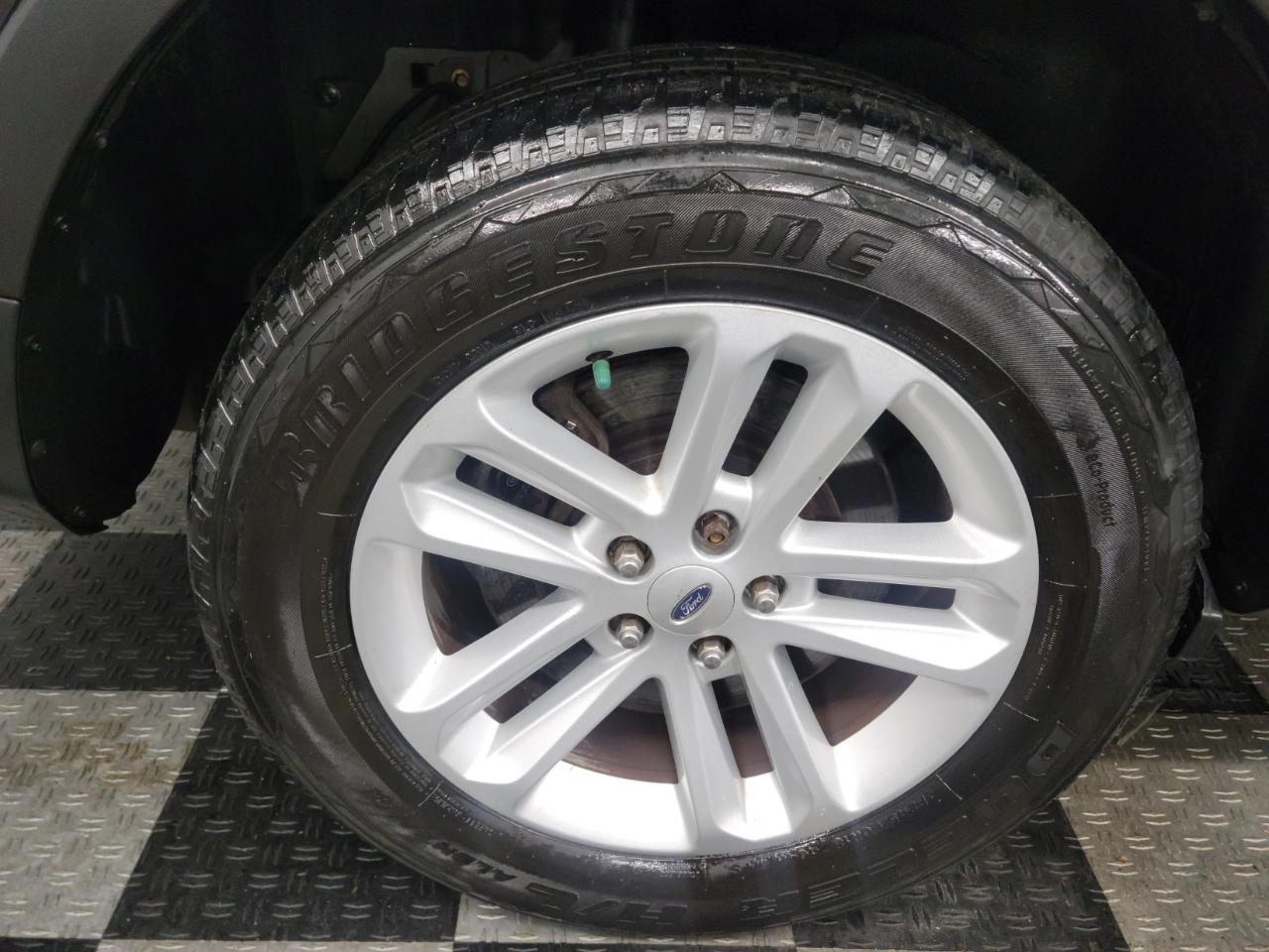 Ford Explorer 4WD 4dr XLT 2015