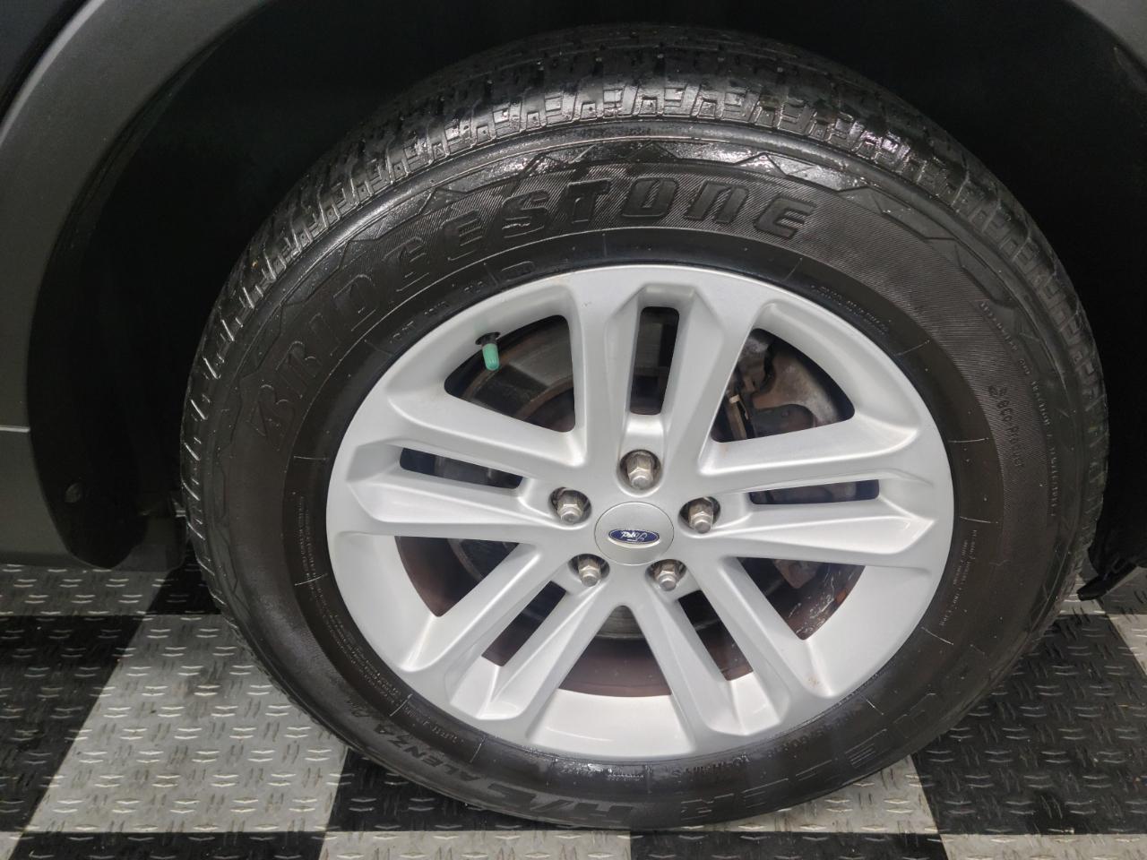 Ford Explorer 4WD 4dr XLT 2015