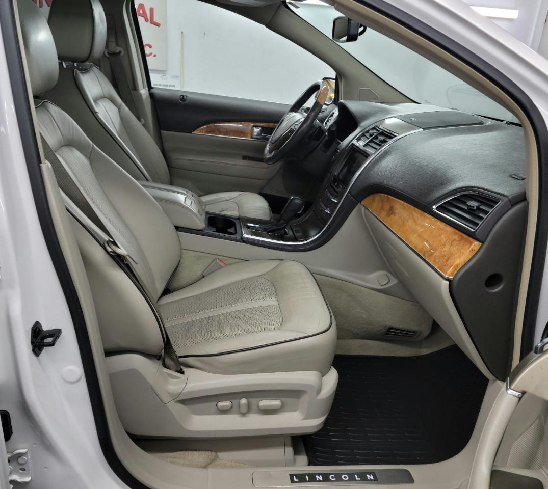 Lincoln MKX AWD 4dr 2013