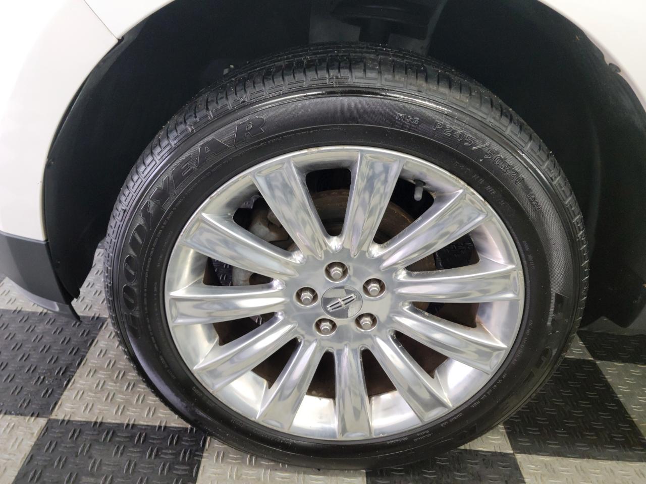 Lincoln MKX AWD 4dr 2013