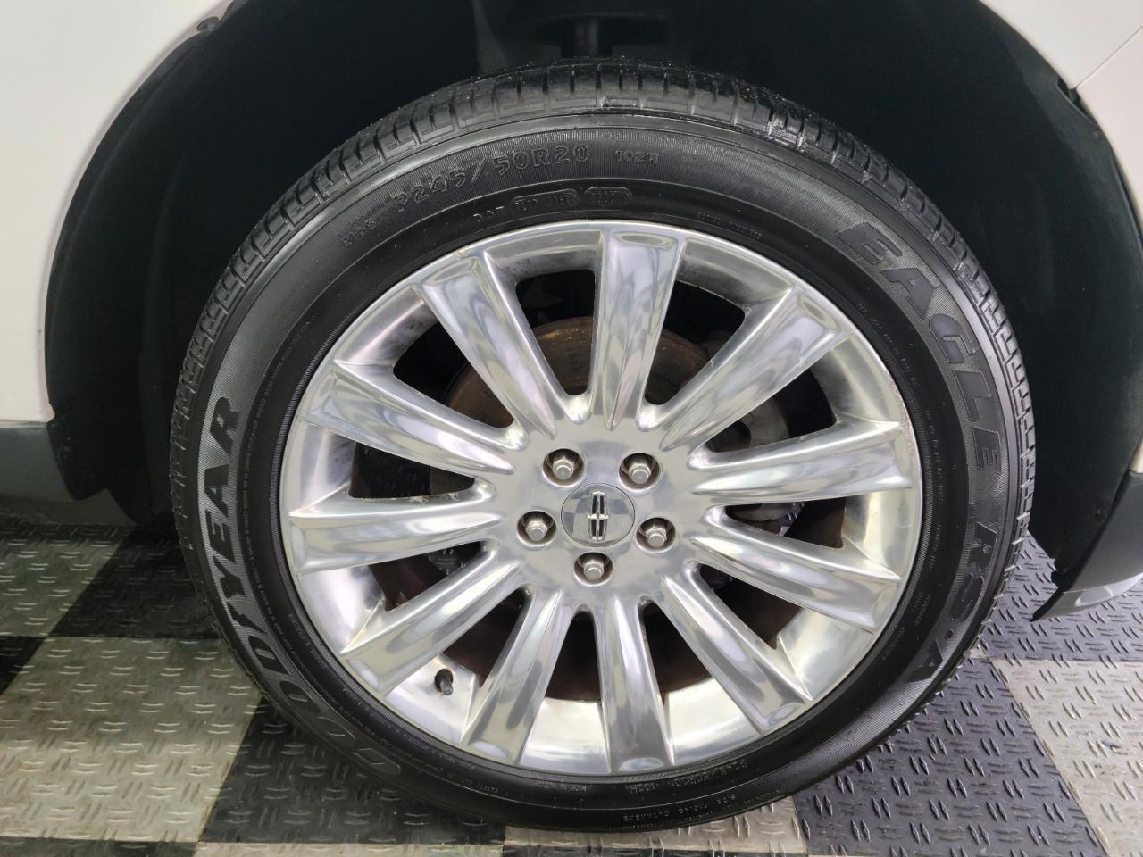 Lincoln MKX AWD 4dr 2013