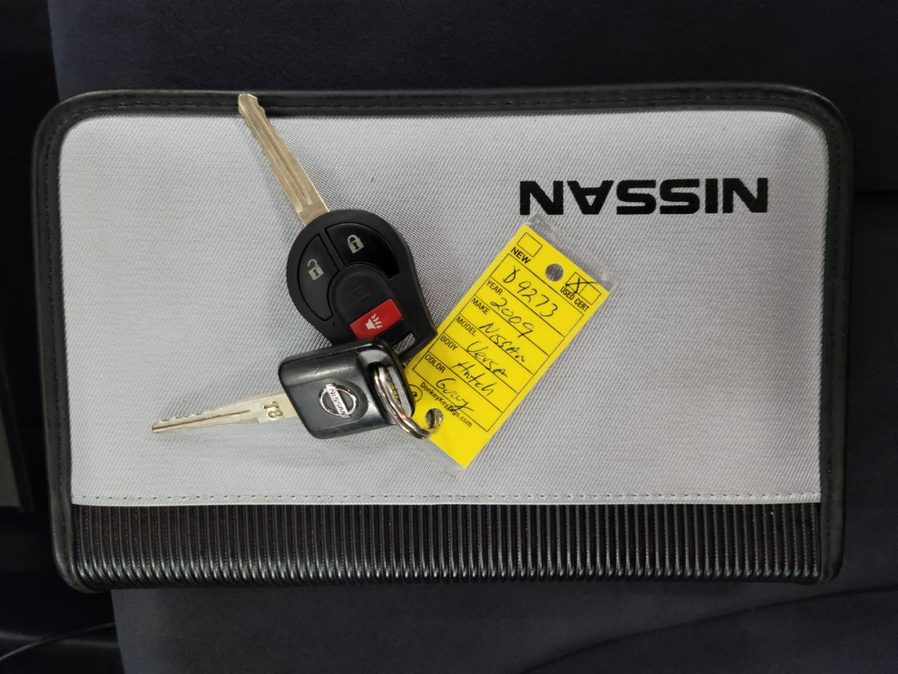 Nissan Versa 5dr HB I4 Auto 1.8 S 2009