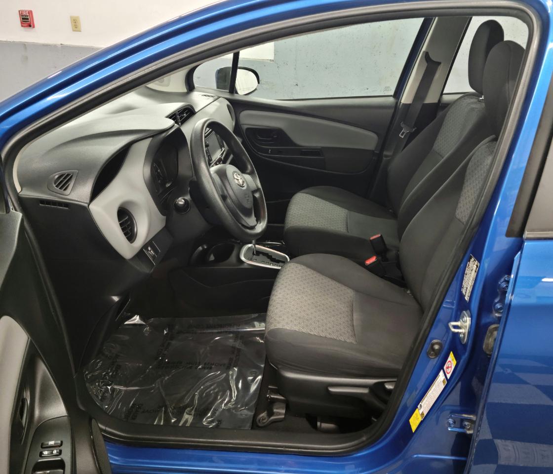 Toyota Yaris 5dr Liftback Man SE (Natl) 2016