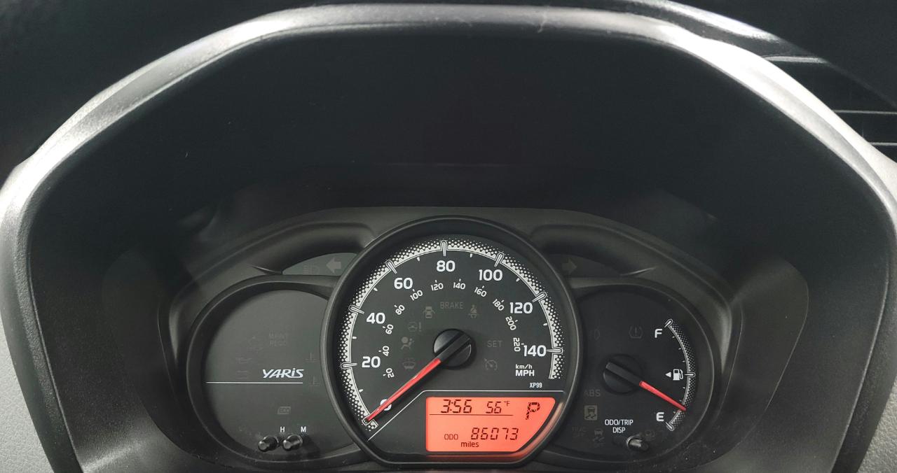 Toyota Yaris 5dr Liftback Man SE (Natl) 2016