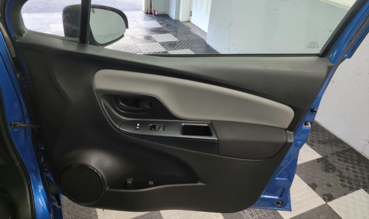 Toyota Yaris 5dr Liftback Man SE (Natl) 2016