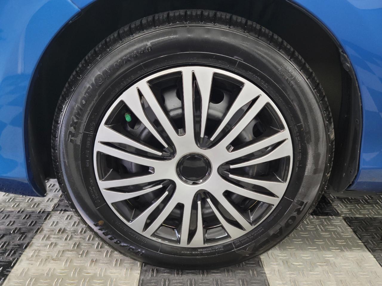 Toyota Yaris 5dr Liftback Man SE (Natl) 2016