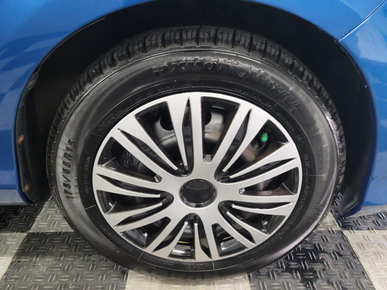 Toyota Yaris 5dr Liftback Man SE (Natl) 2016