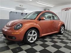 2010 Volkswagen New Beetle Coupe 