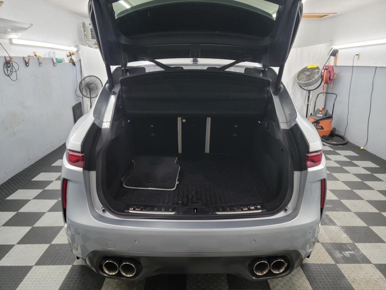 Jaguar F-Pace SVR AWD 2021