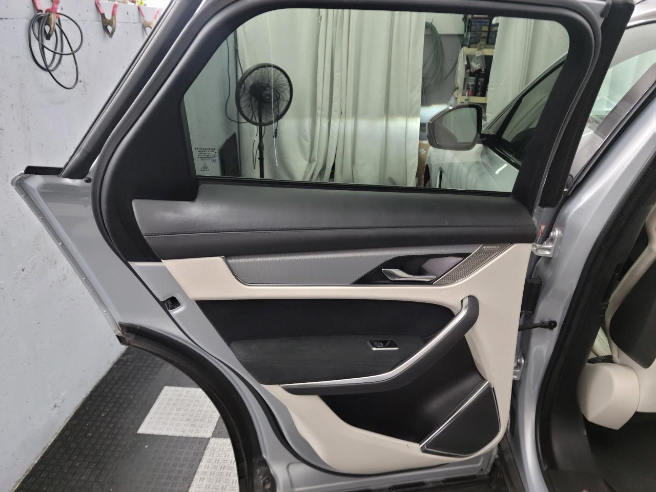 Jaguar F-Pace SVR AWD 2021