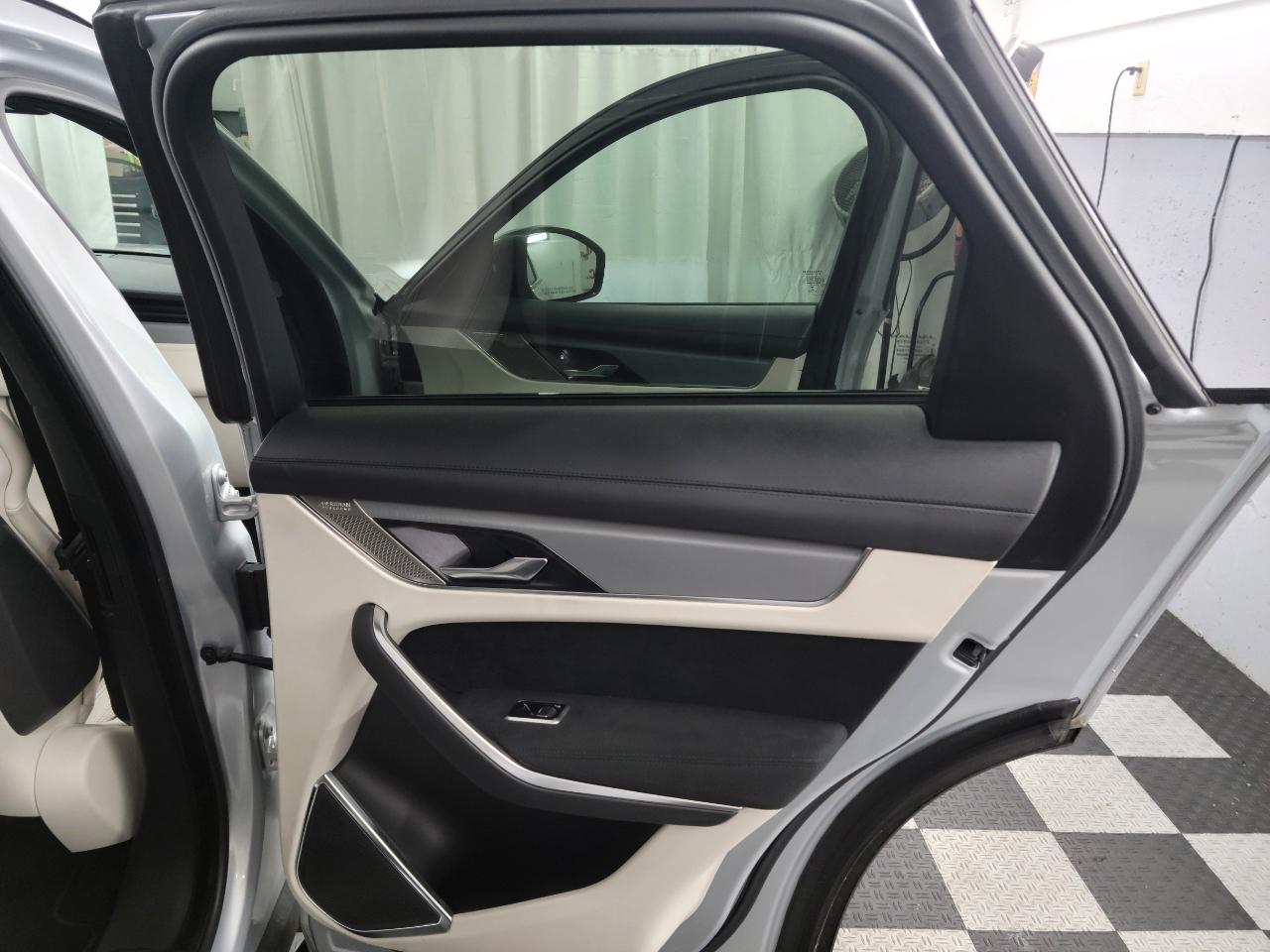 Jaguar F-Pace SVR AWD 2021