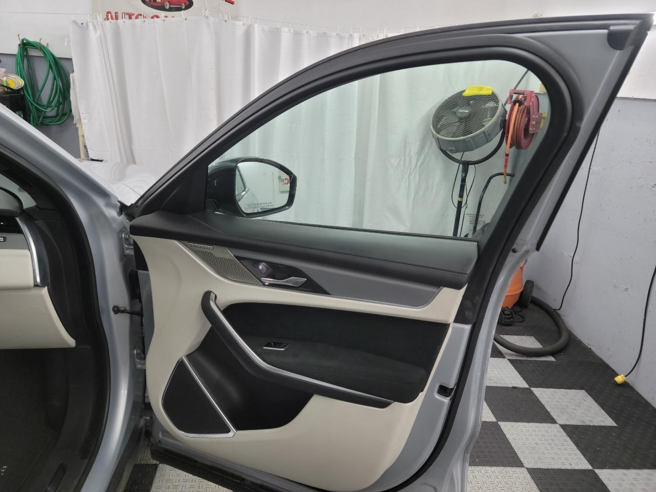 Jaguar F-Pace SVR AWD 2021