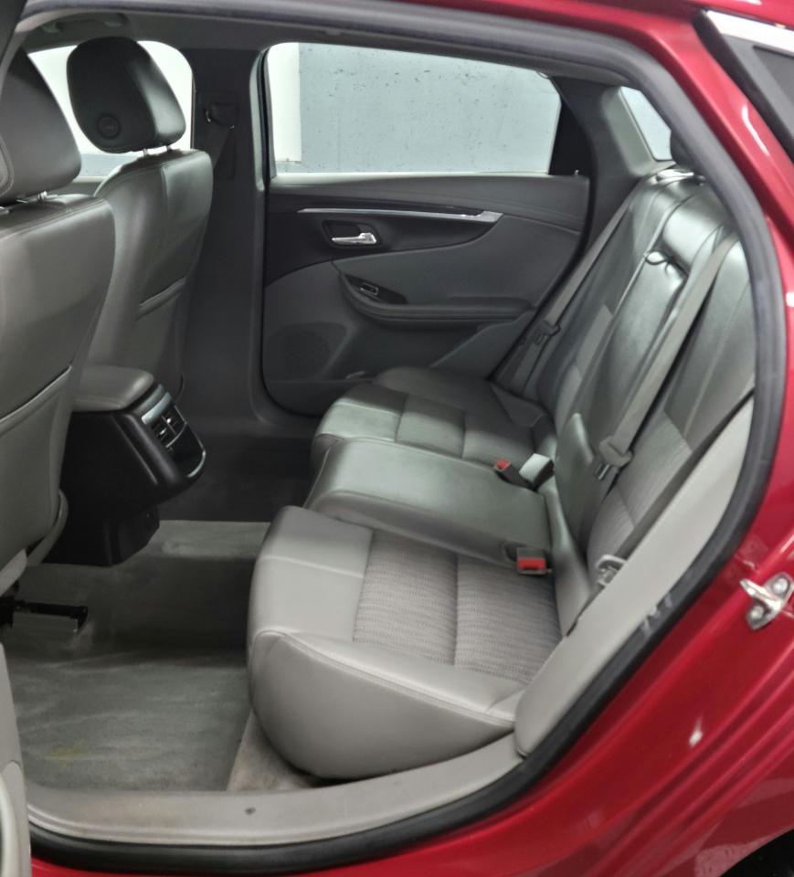 Chevrolet Impala 4dr Sdn LT w/1LT 2015