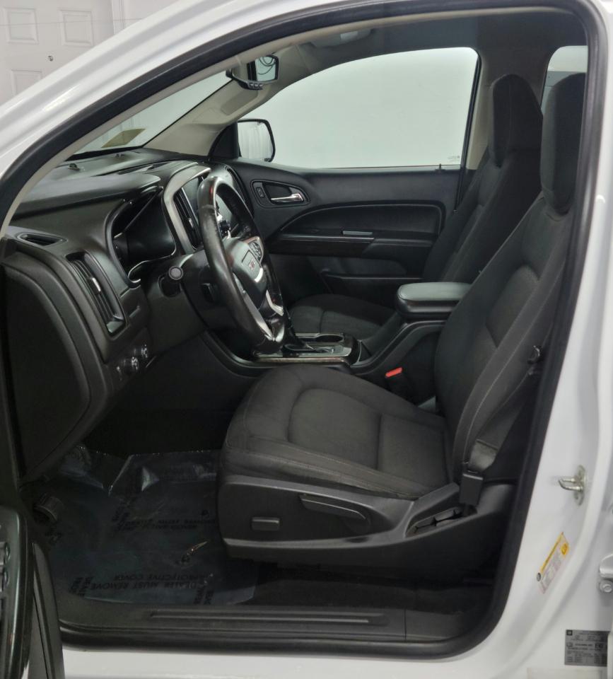 GMC Canyon 4WD Crew Cab 140.5" SLE 2018