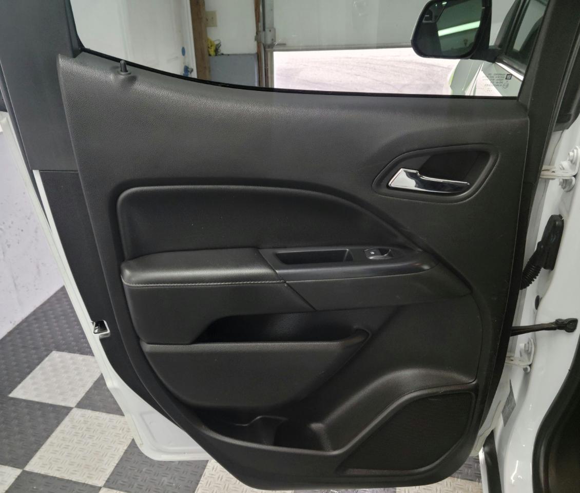 GMC Canyon 4WD Crew Cab 140.5" SLE 2018