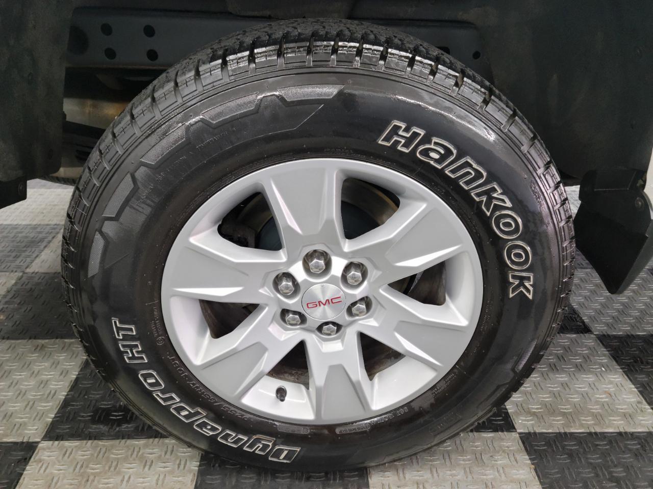 GMC Canyon 4WD Crew Cab 140.5" SLE 2018