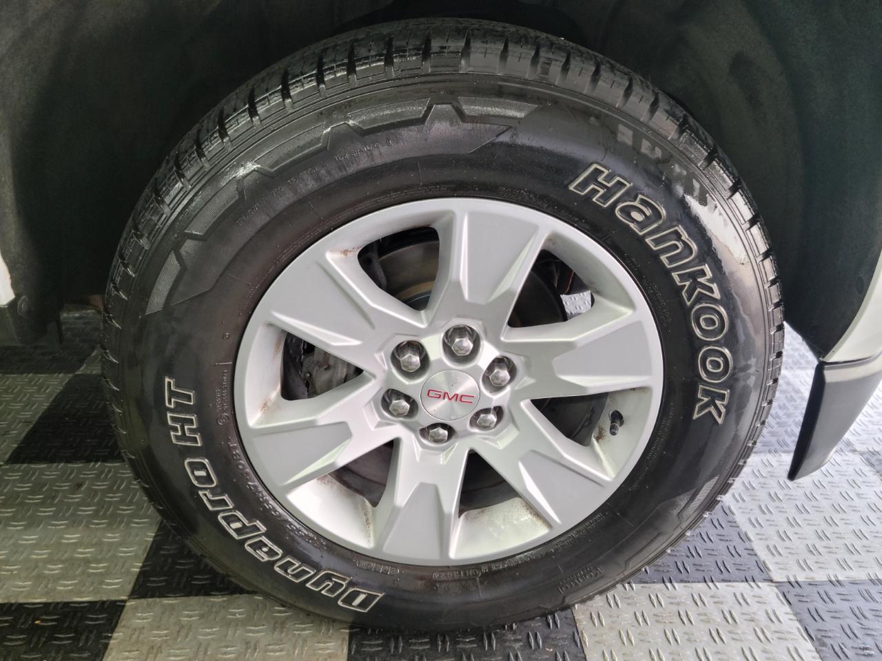 GMC Canyon 4WD Crew Cab 140.5" SLE 2018