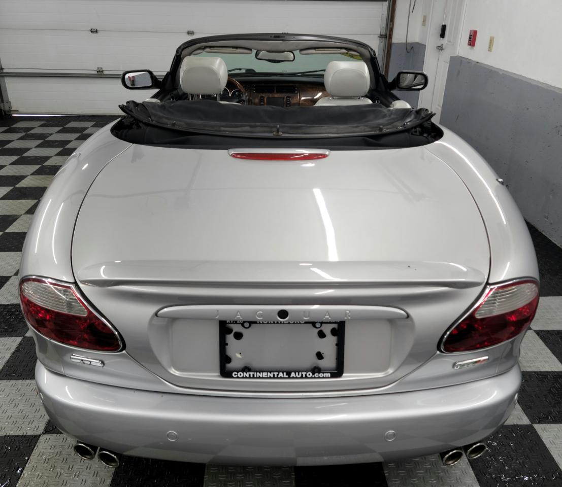 Jaguar XK8 2dr Conv XKR 2005