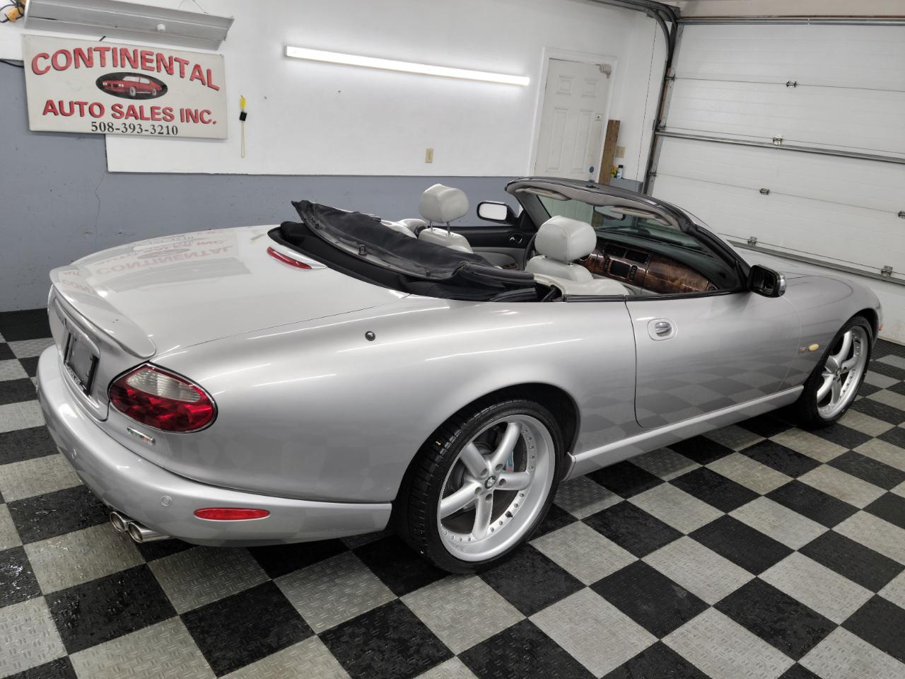 Jaguar XK8 2dr Conv XKR 2005