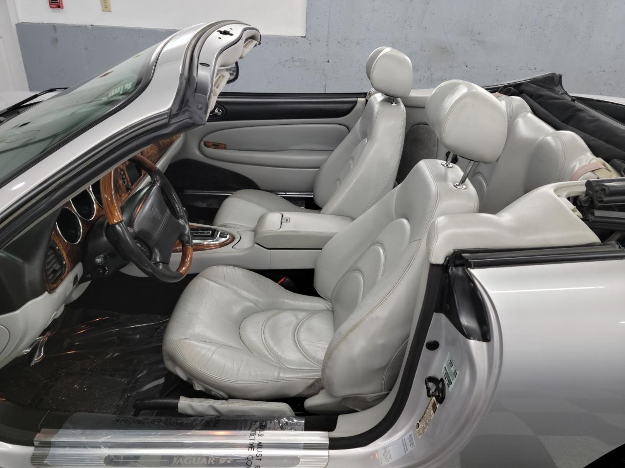 Jaguar XK8 2dr Conv XKR 2005