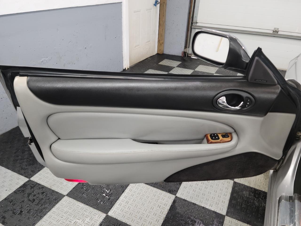 Jaguar XK8 2dr Conv XKR 2005