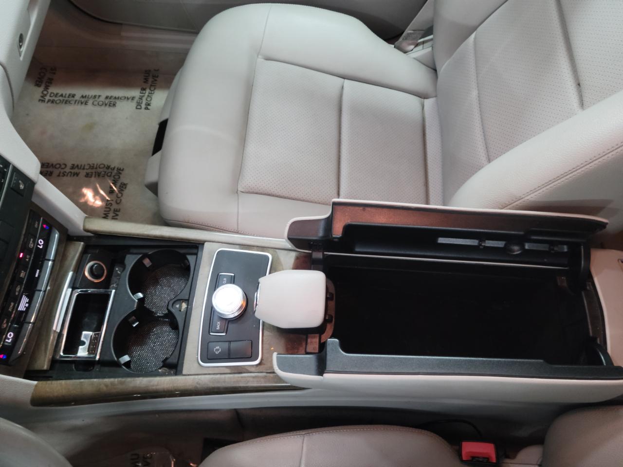 Mercedes-Benz E-Class 4dr Sdn E 350 Sport 4MATIC 2010