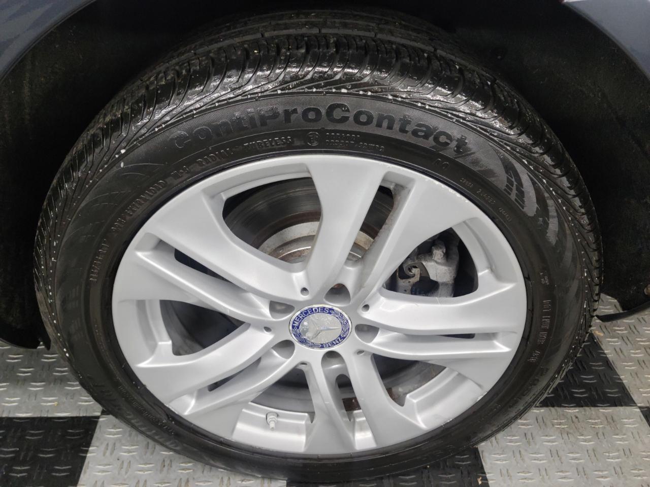 Mercedes-Benz E-Class 4dr Sdn E 350 Sport 4MATIC 2010
