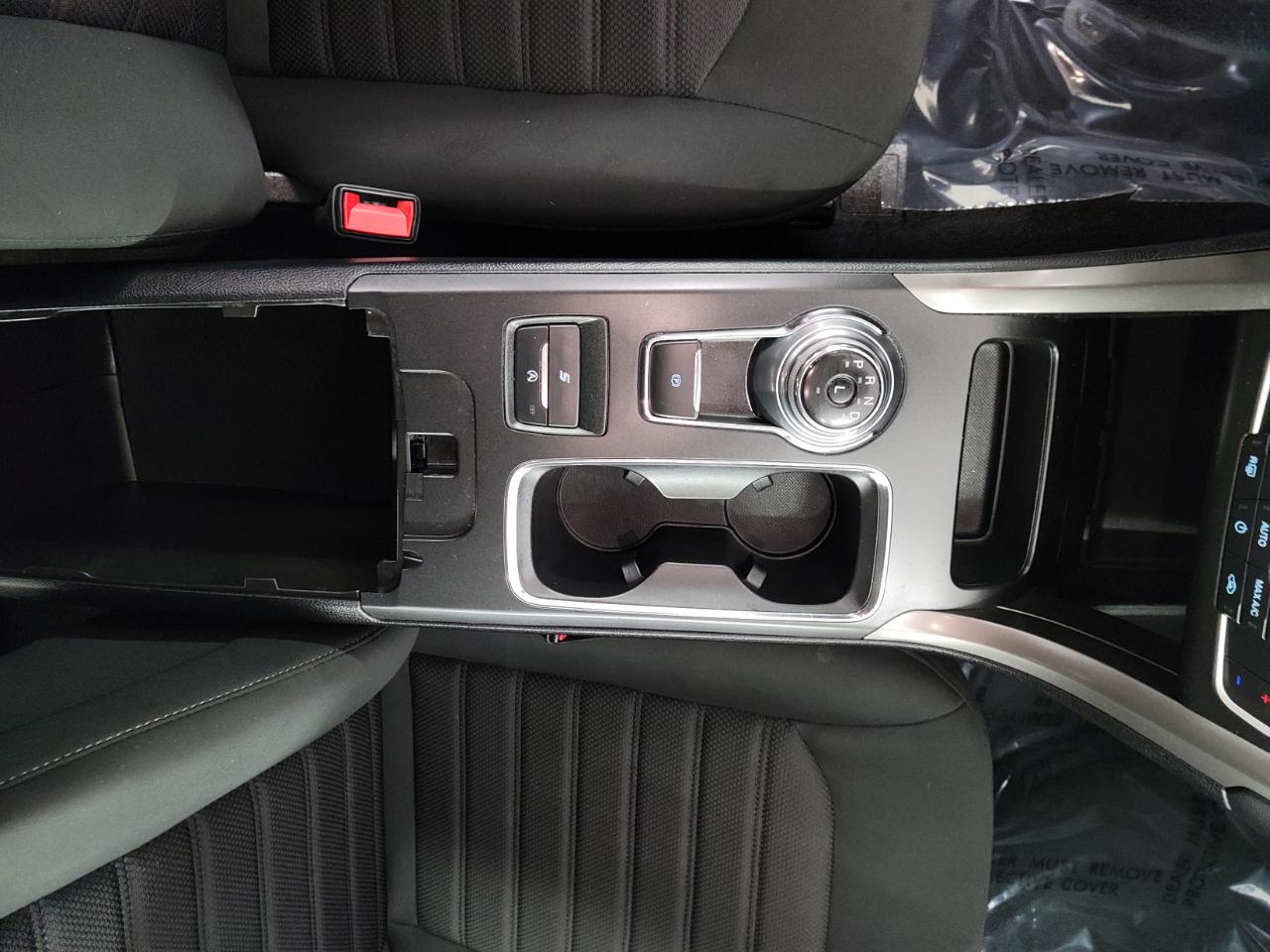 Ford Fusion SE FWD 2020
