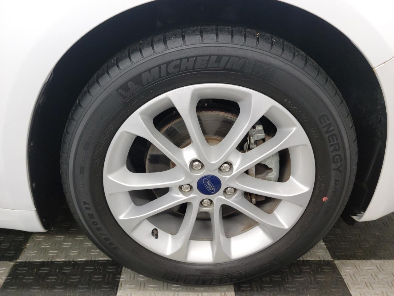 Ford Fusion SE FWD 2020