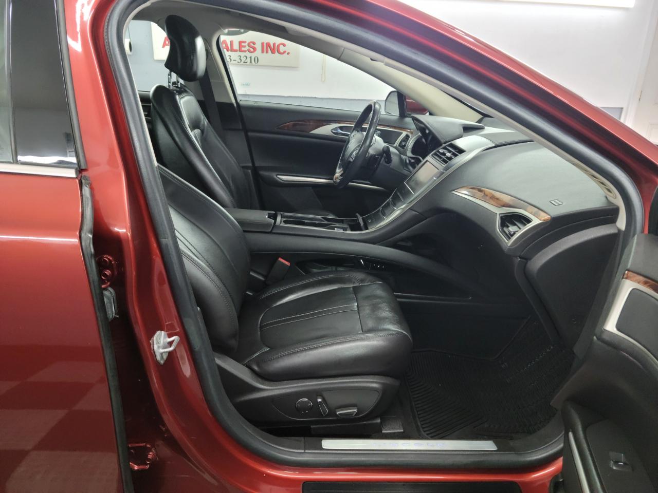 Lincoln MKZ 4dr Sdn AWD 2014