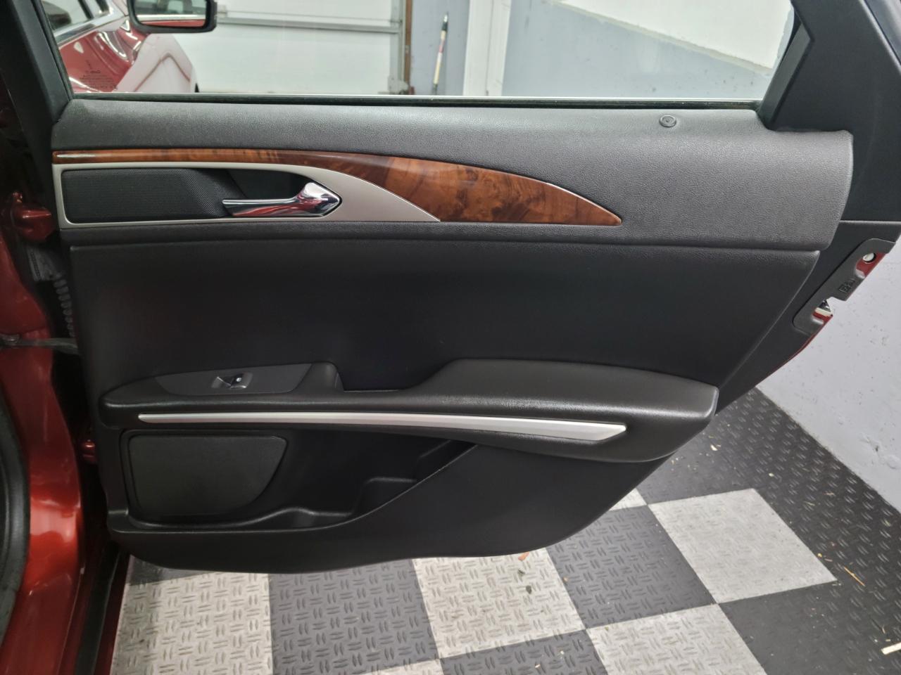 Lincoln MKZ 4dr Sdn AWD 2014