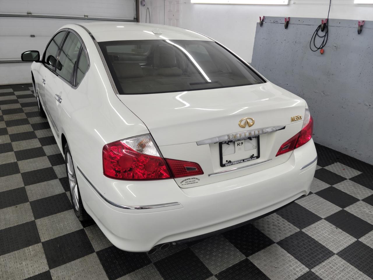 Infiniti M35 4dr Sdn AWD 2010