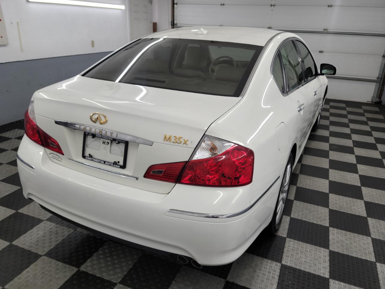 Infiniti M35 4dr Sdn AWD 2010