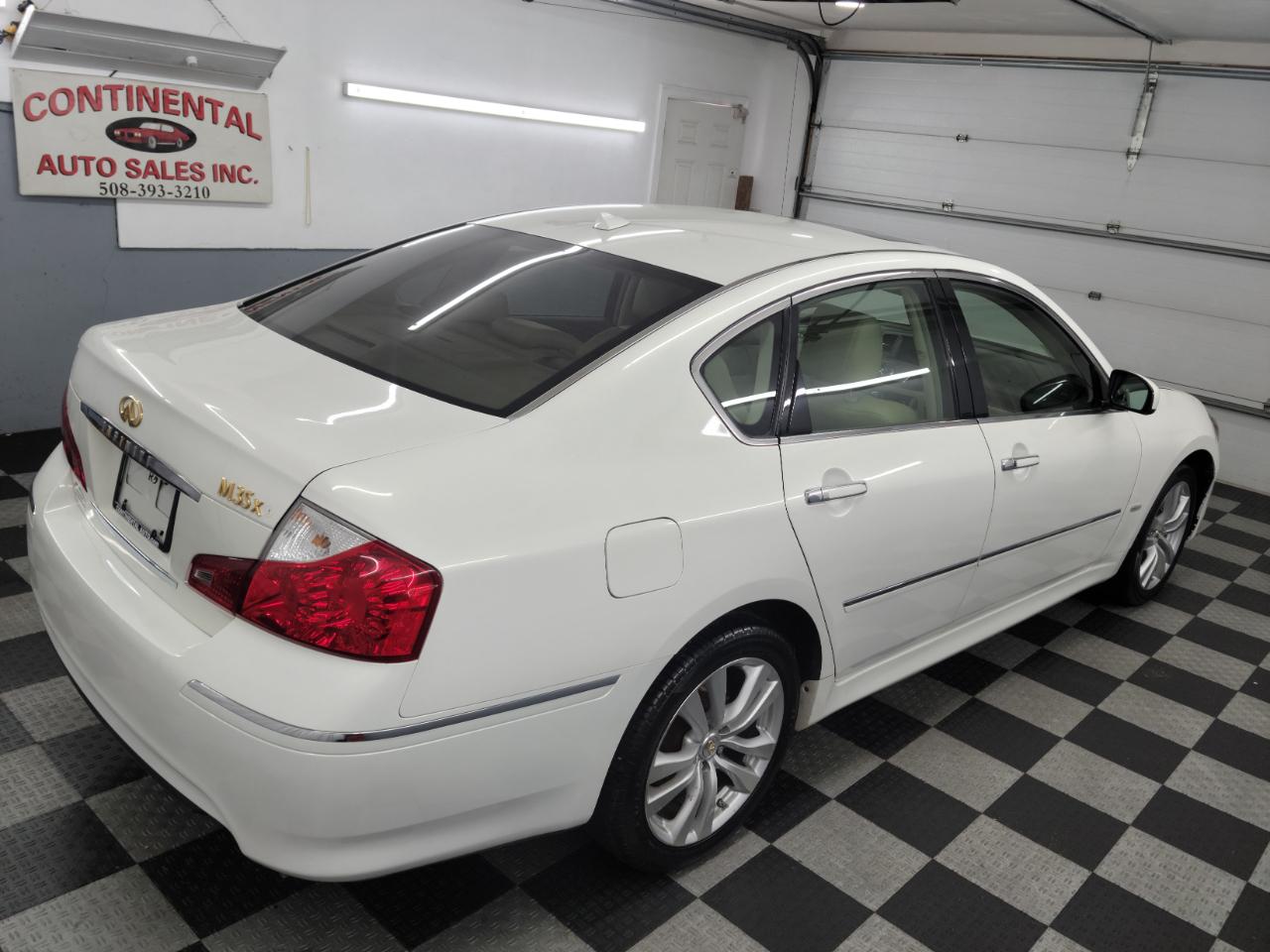 Infiniti M35 4dr Sdn AWD 2010