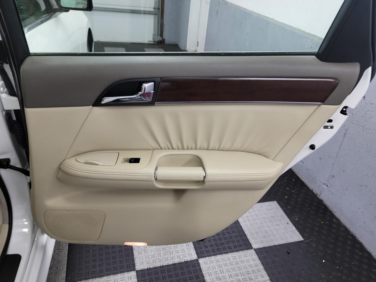 Infiniti M35 4dr Sdn AWD 2010
